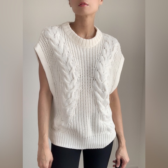 Sweaters - CHUNKY CABLE KNIT SLEEVELESS SWEATER